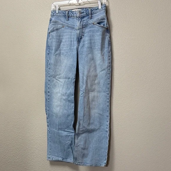 Abercrombie & Fitch High Rise 90s Relaxed Curve Love Jean - Picture 6 of 14